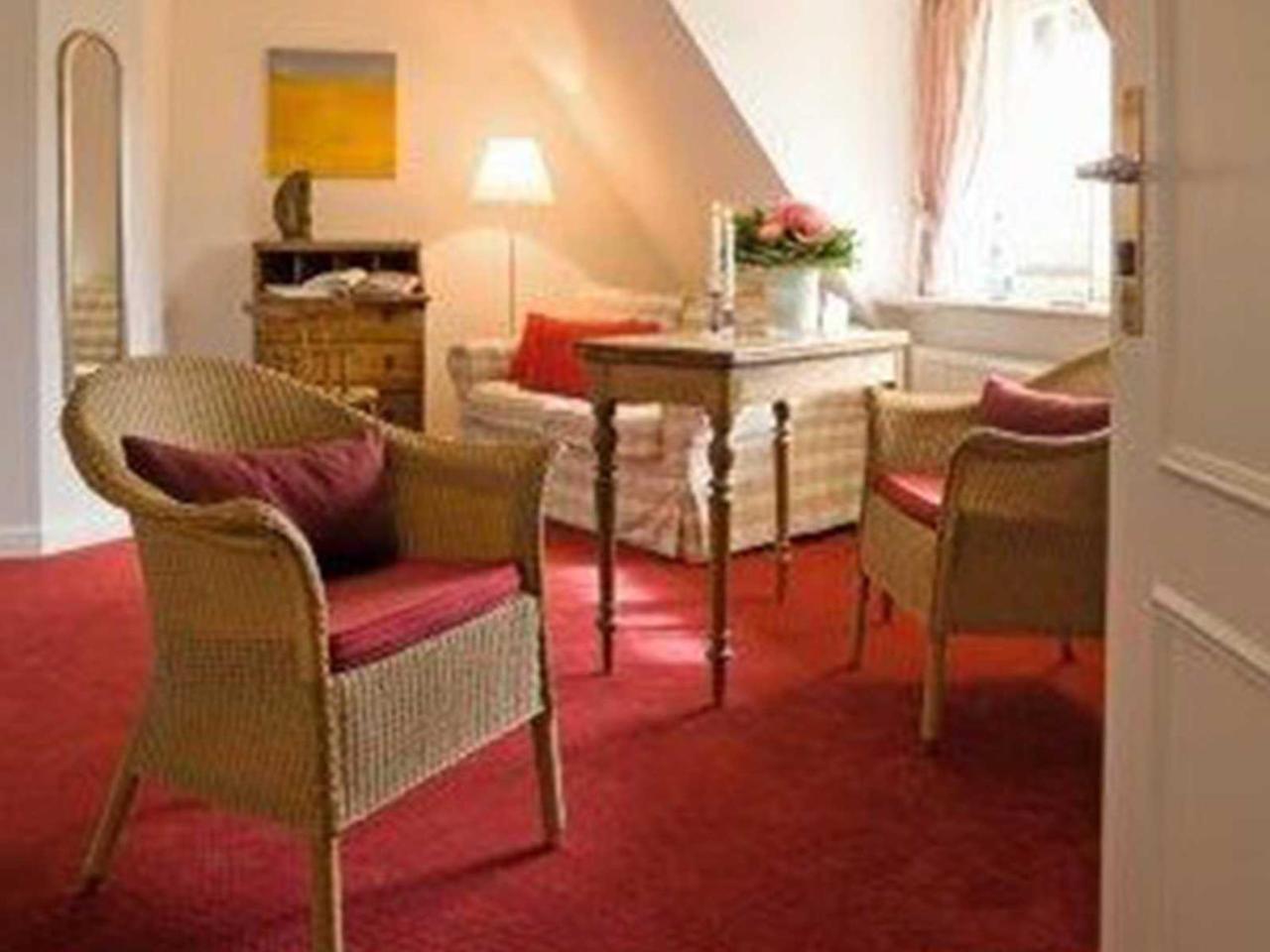 KAMPs Hotel Keitum Buitenkant foto